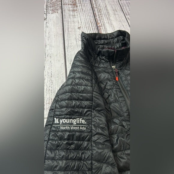 Cotopaxi Black and Burgundy Quilted Jacket - Picture 5 of 5